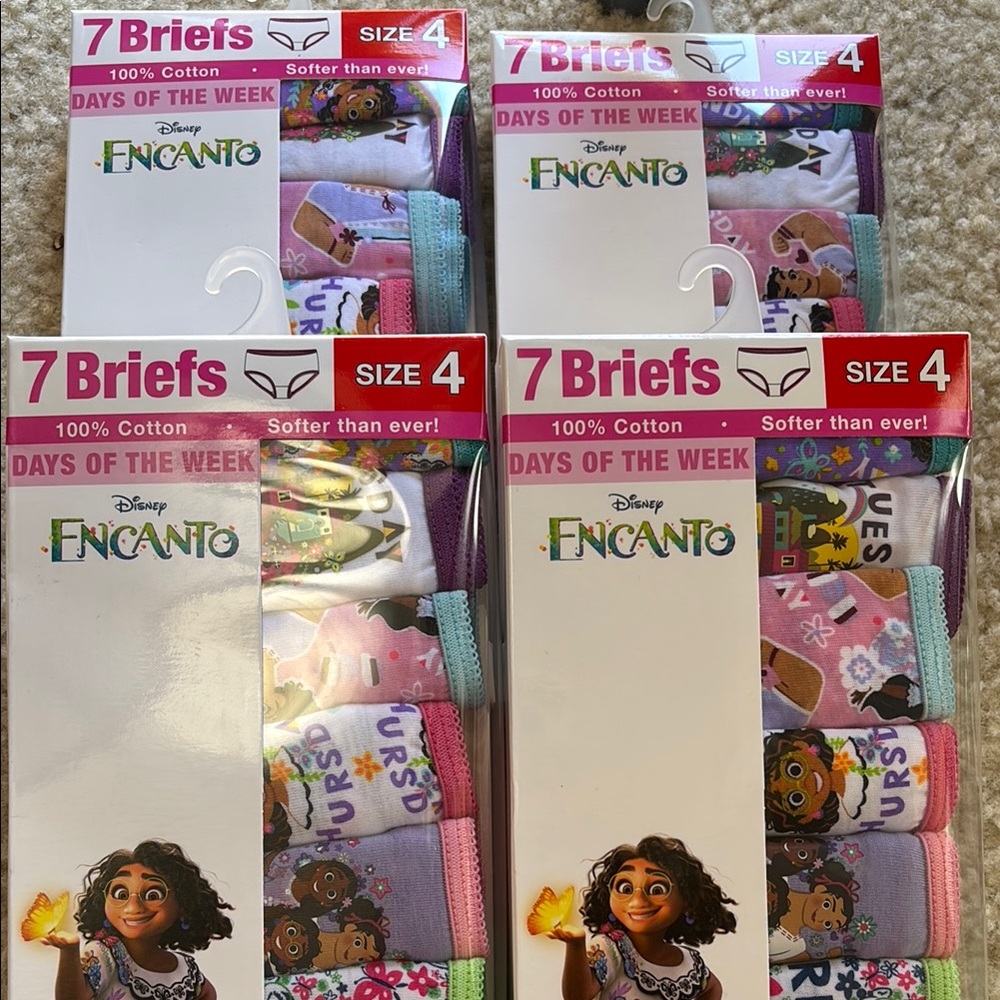 Disney Encanto Girls' Briefs Set